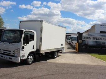Isuzu n-series 2022 Used