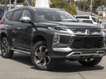 Mitsubishi Pajero Sport 2024 Demo